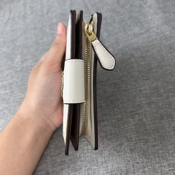 NEW COACH Medium Corner Zip Wallet In Signature Canvas Mystical Floral Print - Picture 9 of 9